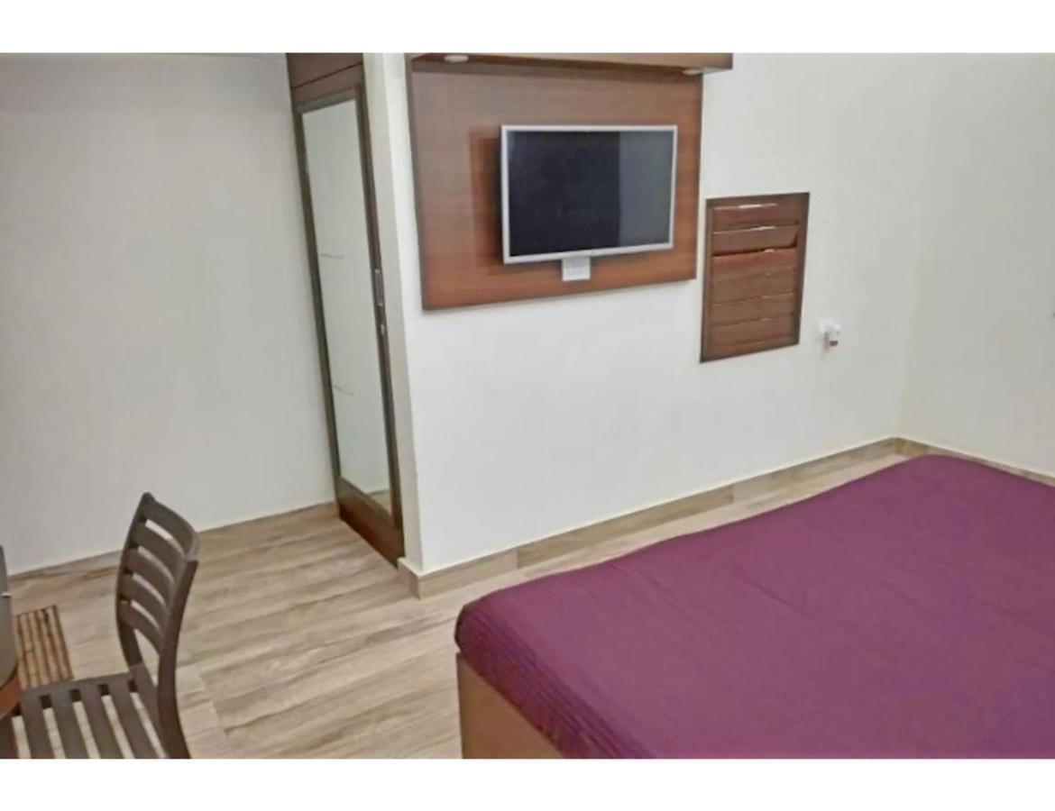 Hotel Basera Guest House, Saharanpur Ngoại thất bức ảnh