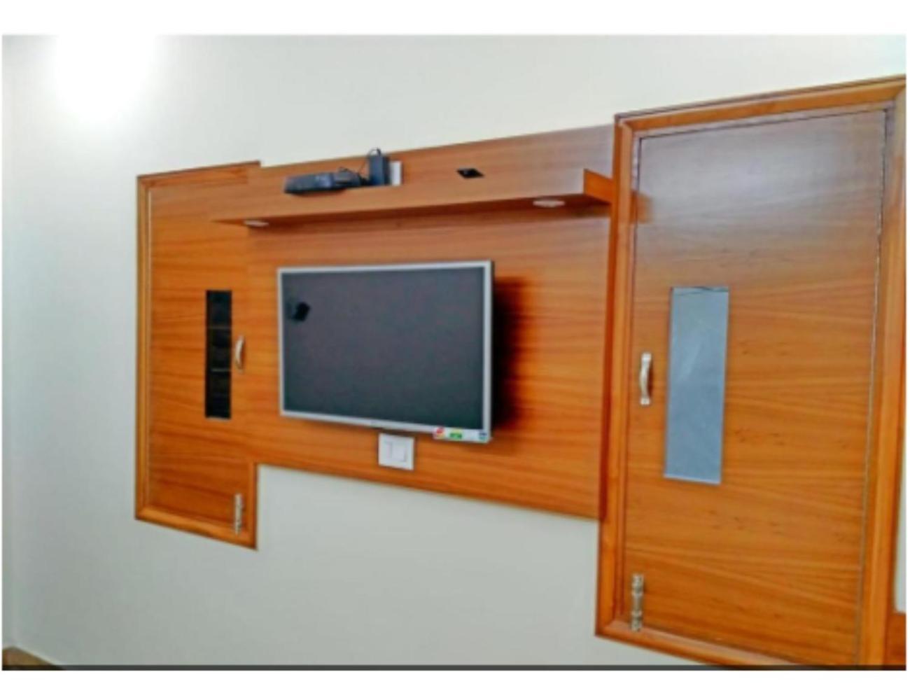 Hotel Basera Guest House, Saharanpur Ngoại thất bức ảnh